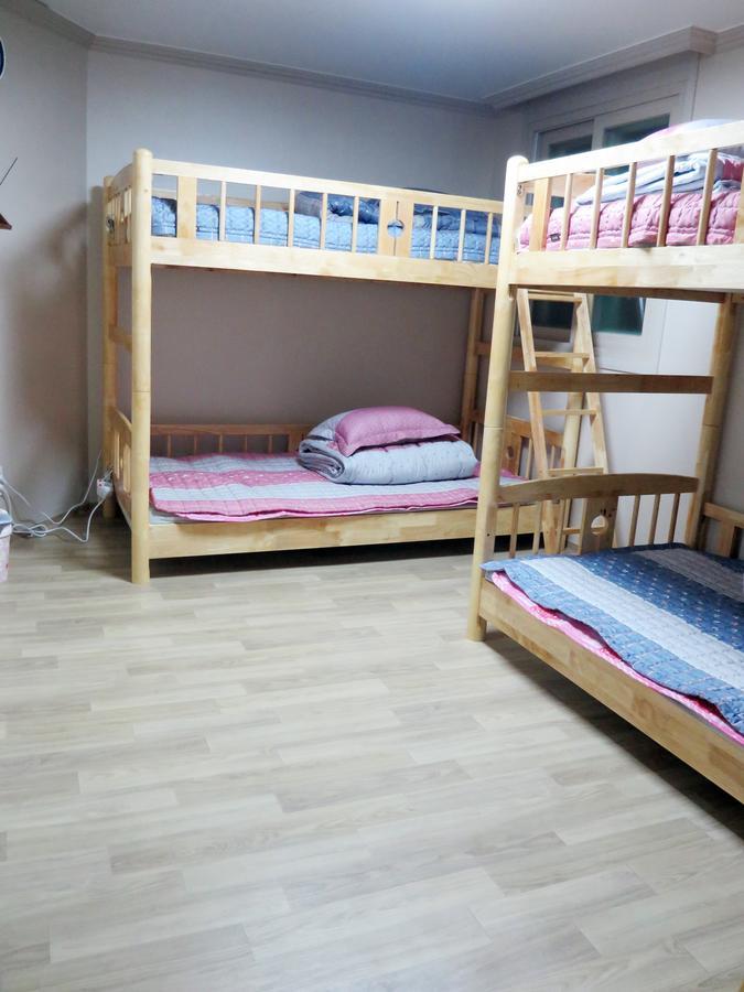 Honey House Hotel Busan Buitenkant foto