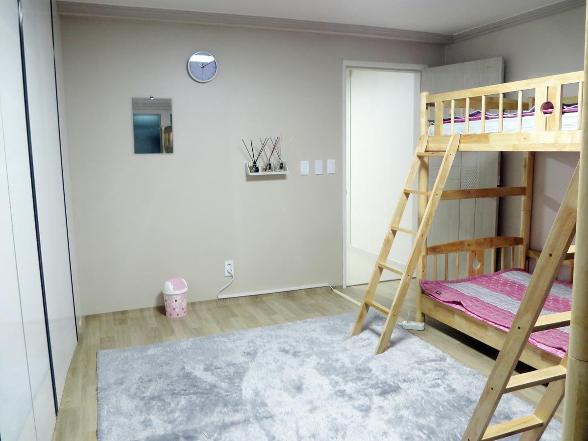 Honey House Hotel Busan Buitenkant foto